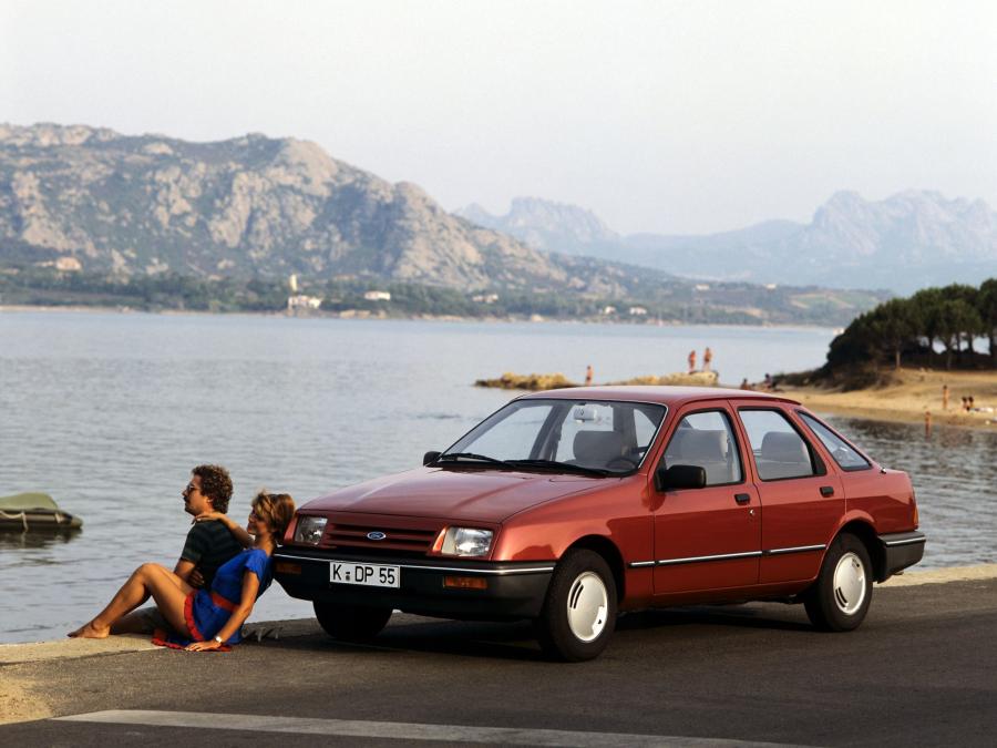  Ford Sierra 5-Door 1982 года  (фото 2 из 3)
